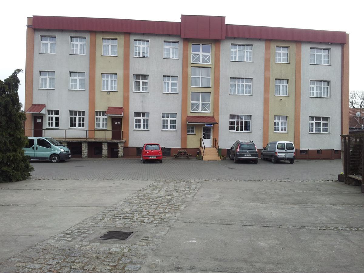 Hotel Staropolski Шчелце Крайенские Екстериор снимка
